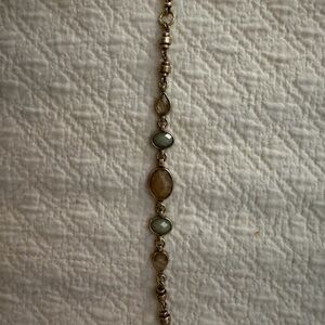 Elegant gold tone and Green Women's Bracelet